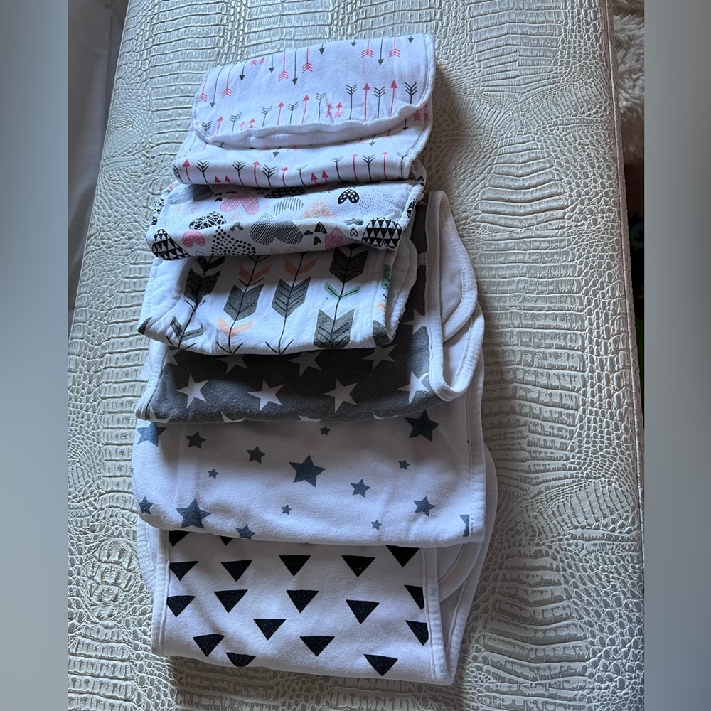 Burping clothes - Picture 2 of 2